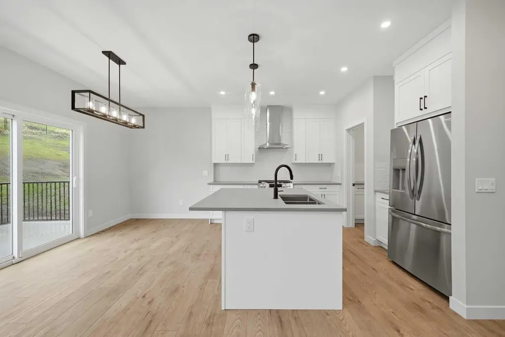 1059 Fowler Road SW Airdrie AB T4B 5T2