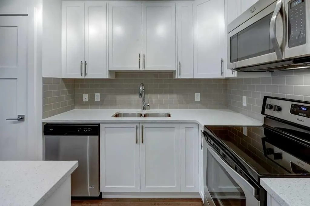 28 Evanscrest Gardens NW Calgary AB T3P 0S1