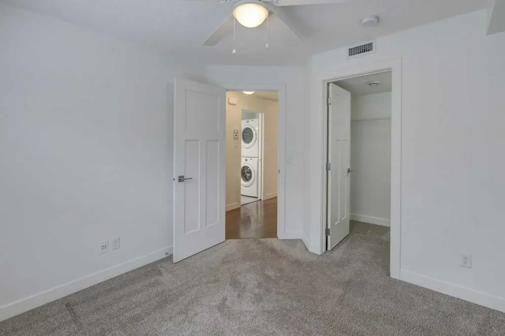 28 Evanscrest Gardens NW Calgary AB T3P 0S1