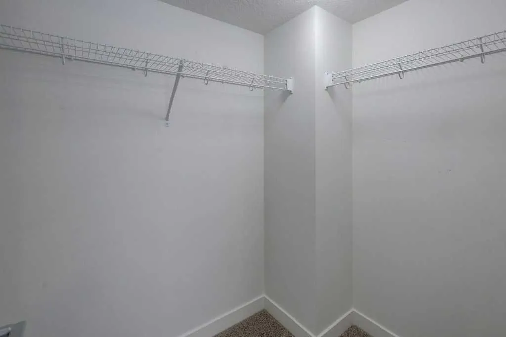 28 Evanscrest Gardens NW Calgary AB T3P 0S1
