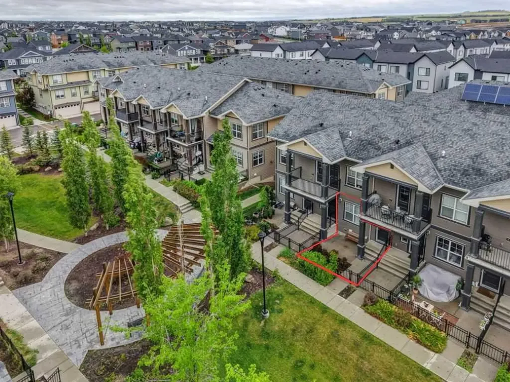 28 Evanscrest Gardens NW Calgary AB T3P 0S1
