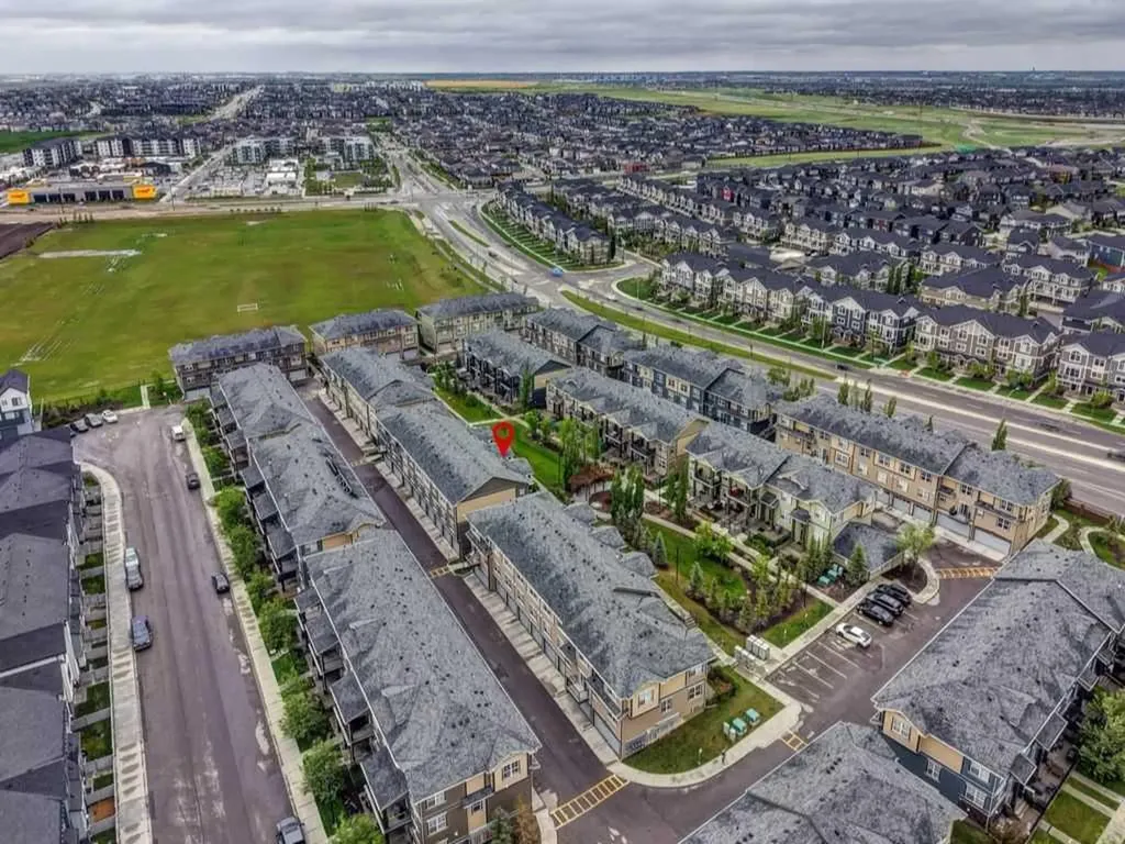 28 Evanscrest Gardens NW Calgary AB T3P 0S1