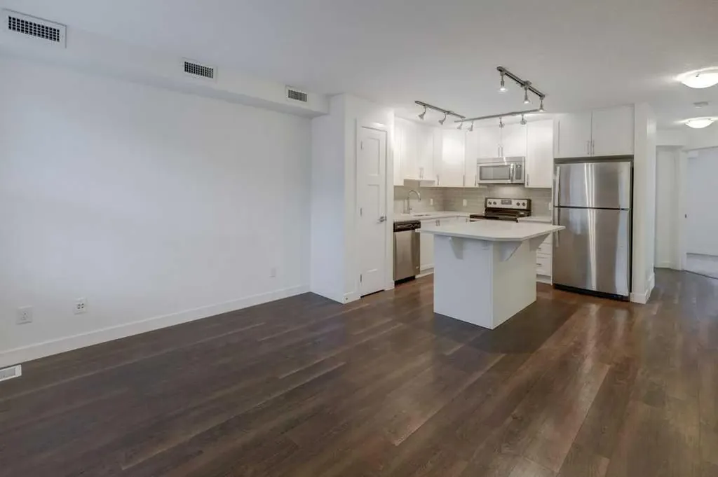 28 Evanscrest Gardens NW Calgary AB T3P 0S1