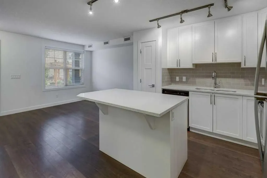28 Evanscrest Gardens NW Calgary AB T3P 0S1