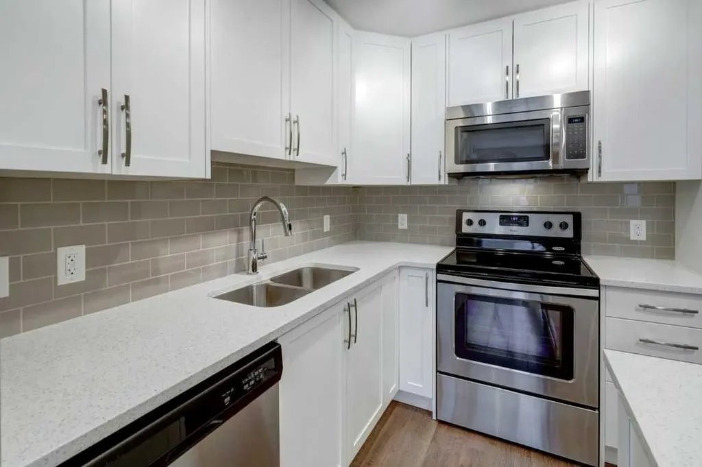 28 Evanscrest Gardens NW Calgary AB T3P 0S1