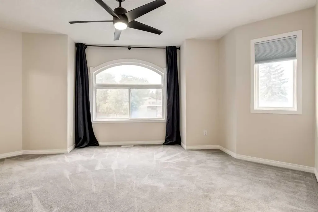6202 Bowness Road NW Calgary AB T3B 0E3