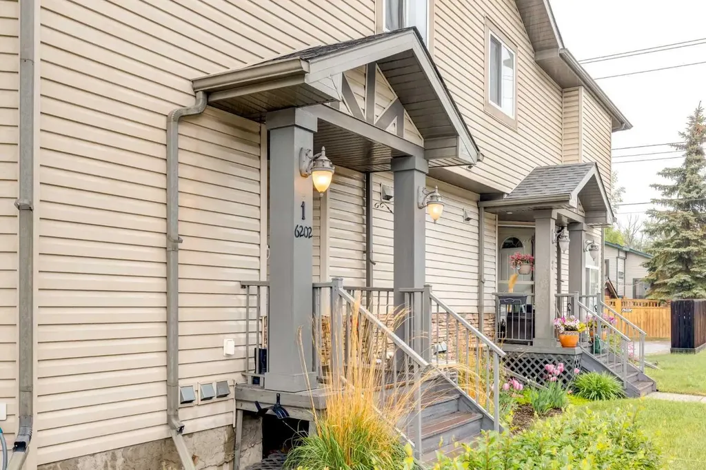 6202 Bowness Road NW Calgary AB T3B 0E3