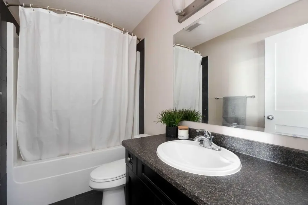 257 Hawthorn Way Fort Mcmurray AB T9K 0K2