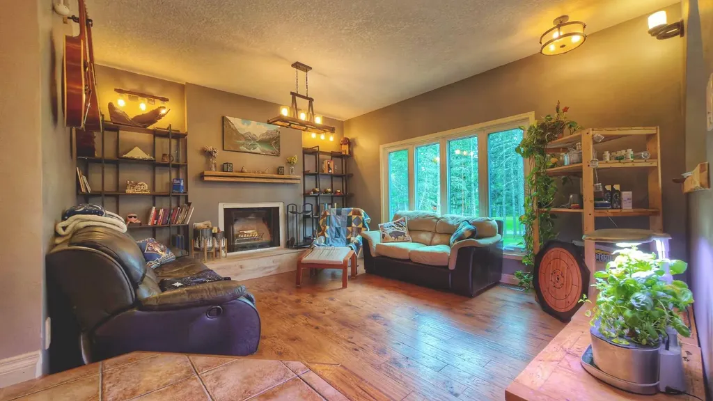 94 Redwood Meadows Drive Rural Rocky View County AB T3Z 1A3