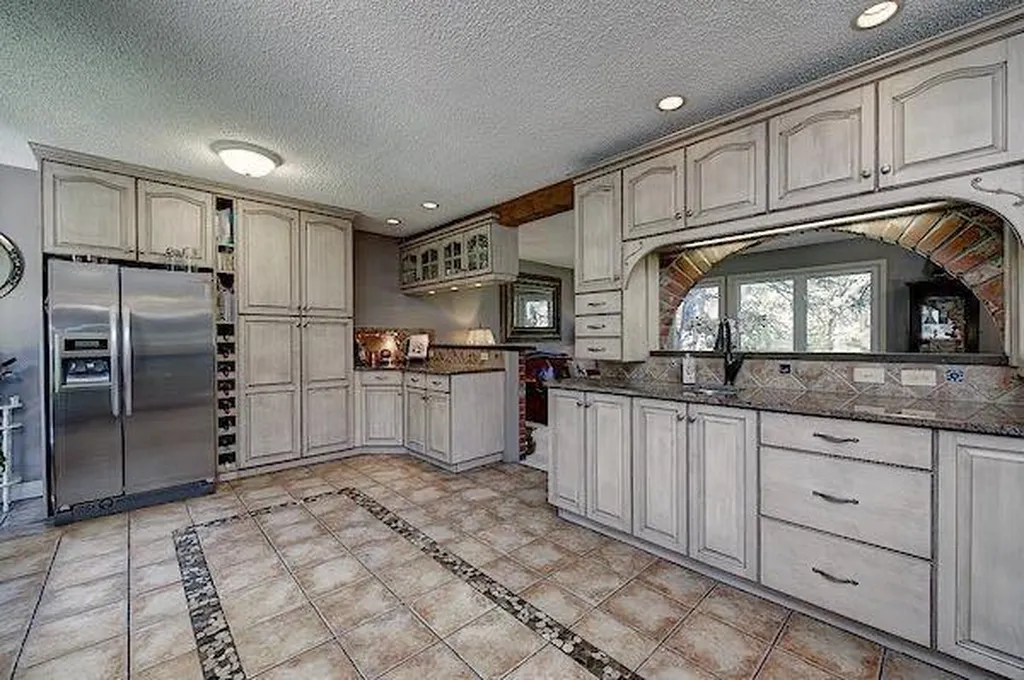 94 Redwood Meadows Drive Rural Rocky View County AB T3Z 1A3