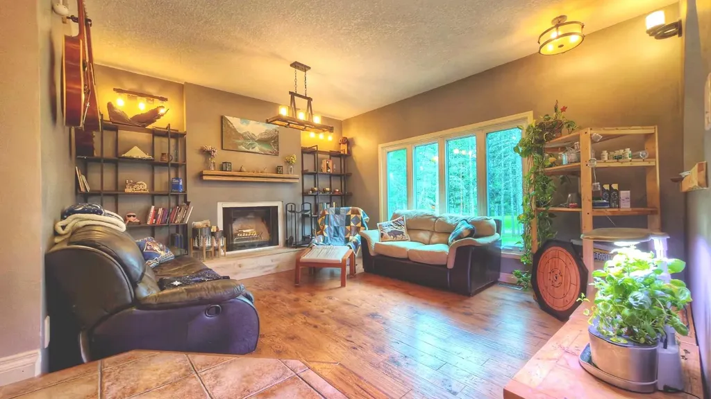 94 Redwood Meadows Drive Rural Rocky View County AB T3Z 1A3