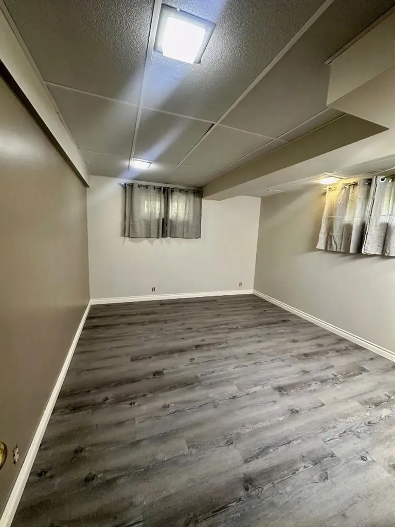 94 Redwood Meadows Drive Rural Rocky View County AB T3Z 1A3