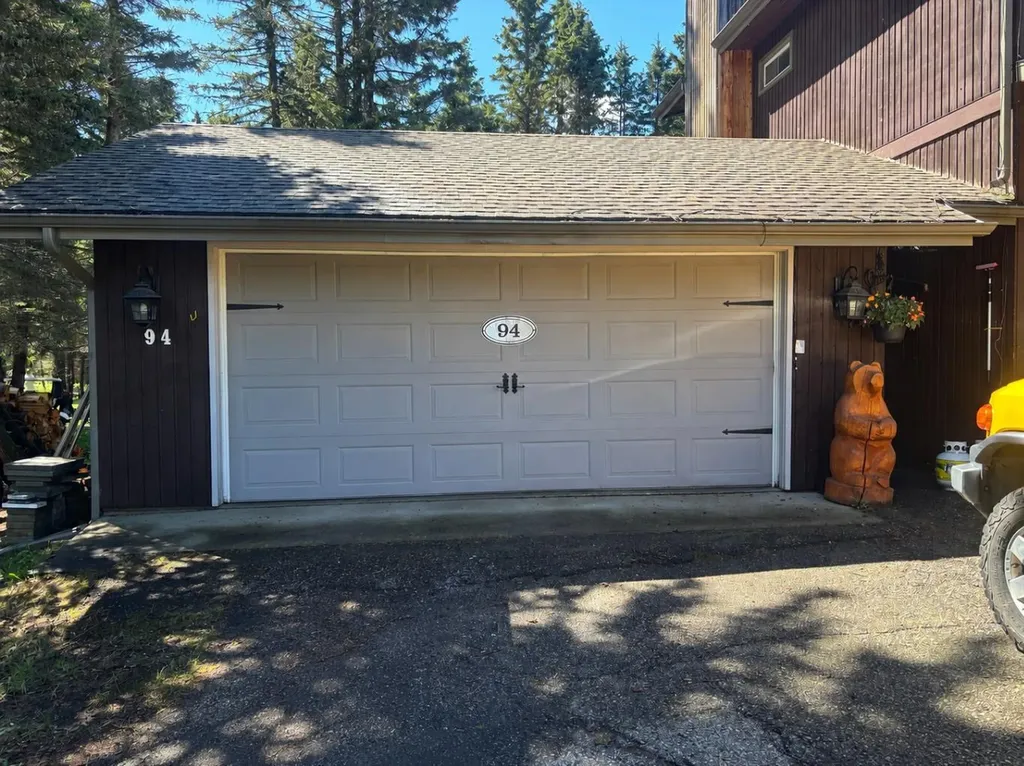 94 Redwood Meadows Drive Rural Rocky View County AB T3Z 1A3