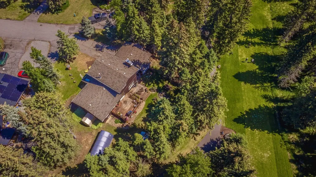 94 Redwood Meadows Drive Rural Rocky View County AB T3Z 1A3