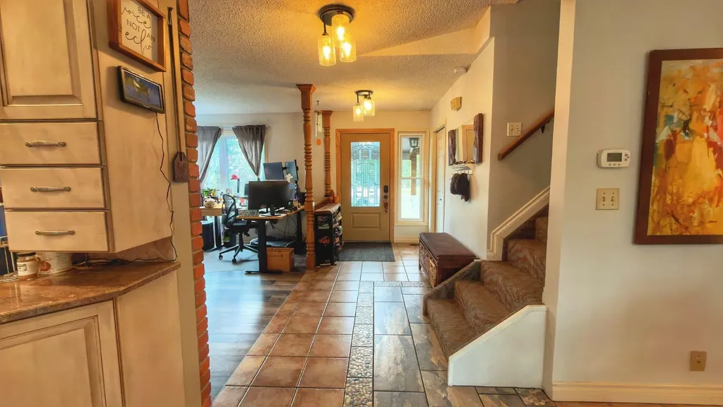 94 Redwood Meadows Drive Rural Rocky View County AB T3Z 1A3
