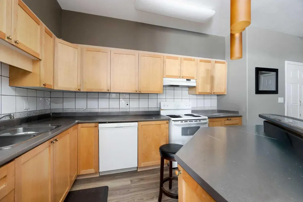 1095 Timberline Drive Fort Mcmurray AB T9K1Y7