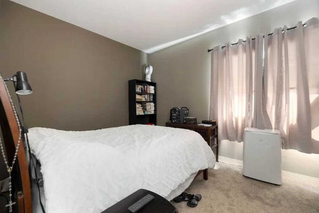 1095 Timberline Drive Fort Mcmurray AB T9K1Y7