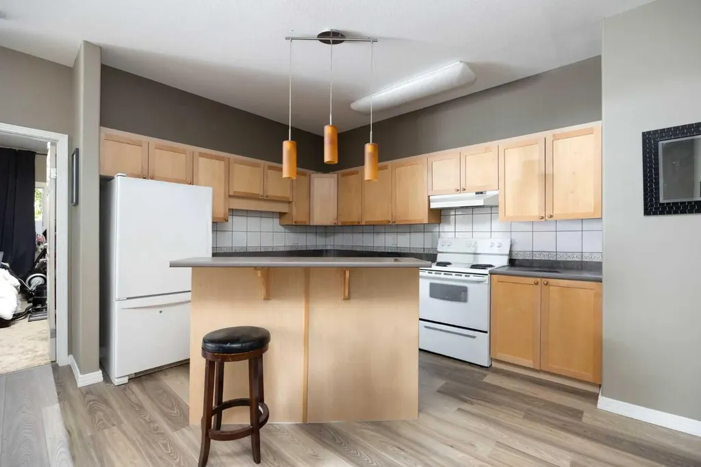 1095 Timberline Drive Fort Mcmurray AB T9K1Y7
