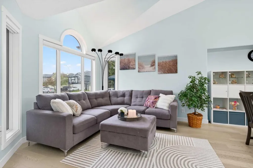 130 Harvest Park Circle NE Calgary AB T3K4V3