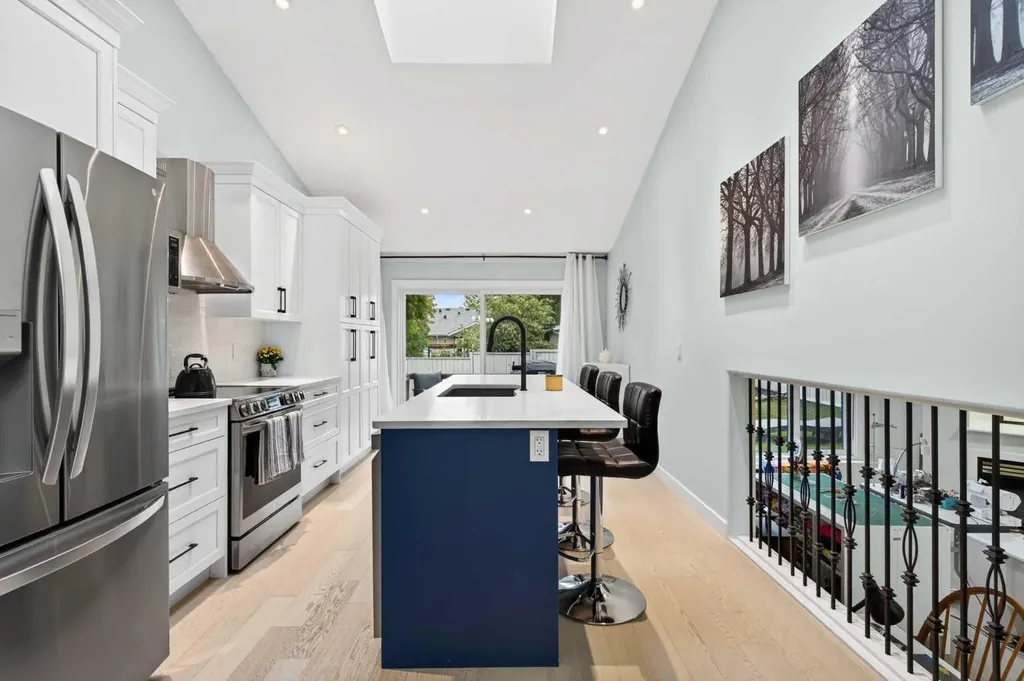 130 Harvest Park Circle NE Calgary AB T3K4V3
