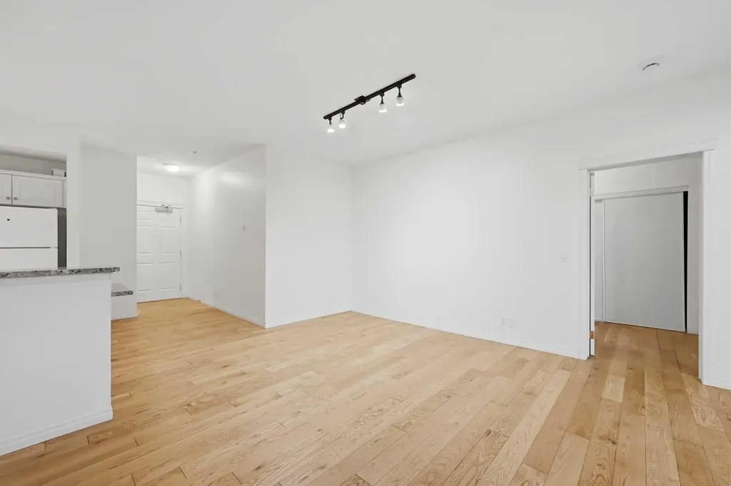 2134 Kensington Road NW Calgary AB T2N 3R7