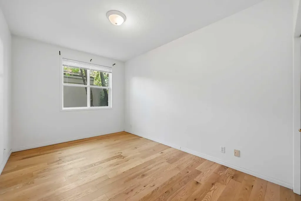 2134 Kensington Road NW Calgary AB T2N 3R7