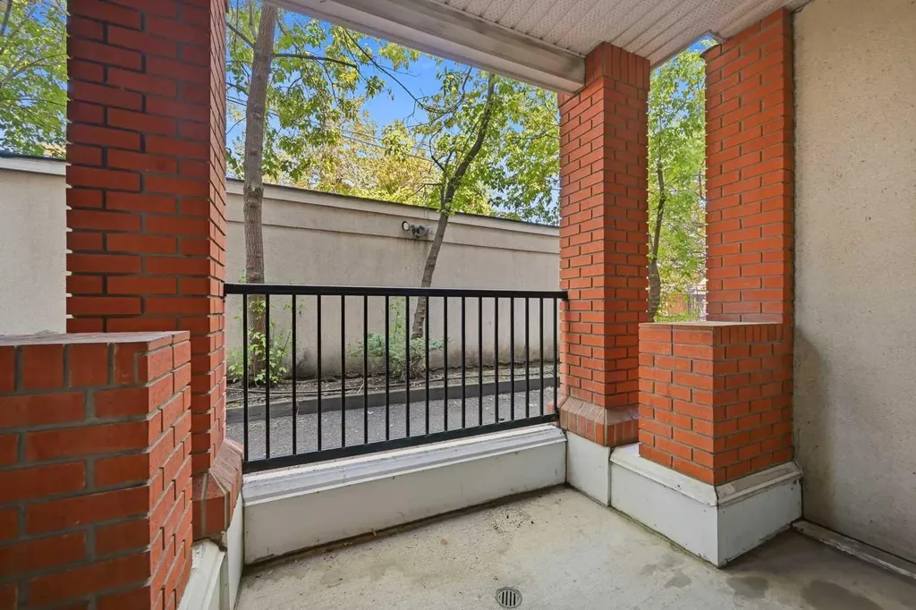 2134 Kensington Road NW Calgary AB T2N 3R7