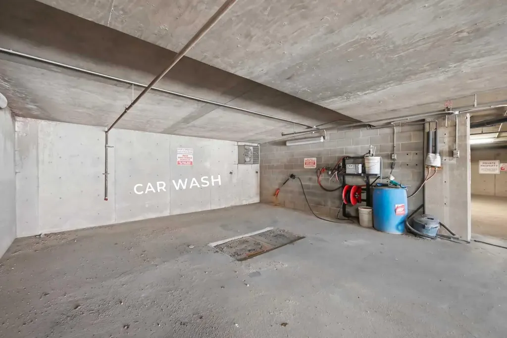 2134 Kensington Road NW Calgary AB T2N 3R7