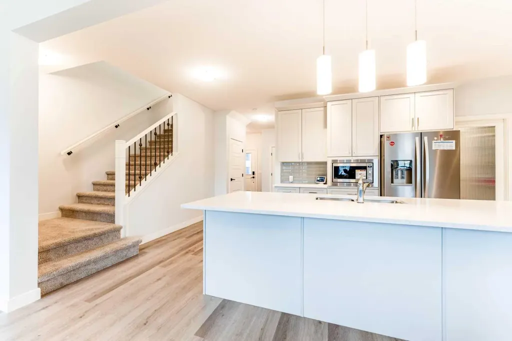 54 Evansfield Green NW Calgary AB T3P 1J9