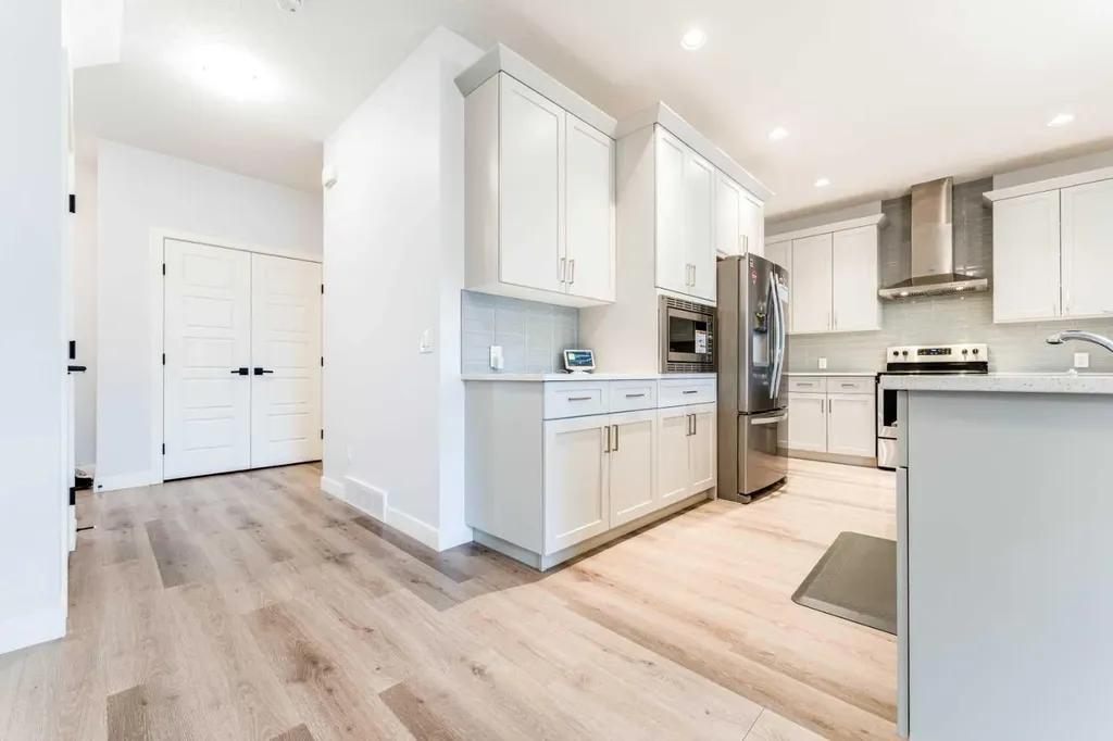 54 Evansfield Green NW Calgary AB T3P 1J9