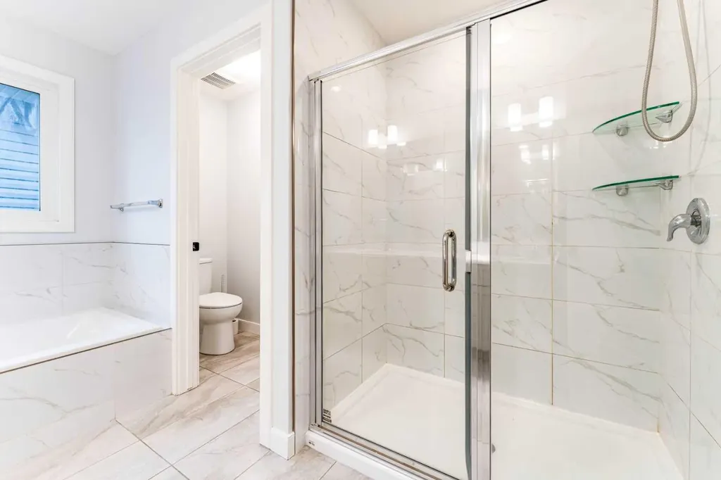 54 Evansfield Green NW Calgary AB T3P 1J9