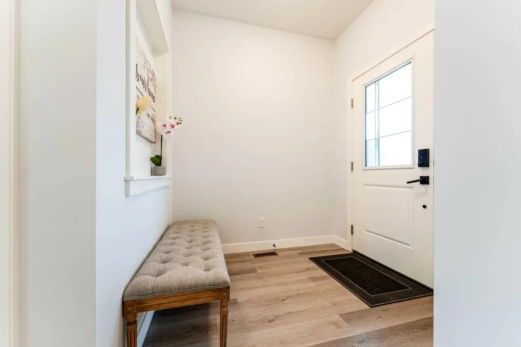 54 Evansfield Green NW Calgary AB T3P 1J9