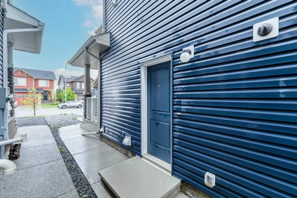 54 Evansfield Green NW Calgary AB T3P 1J9