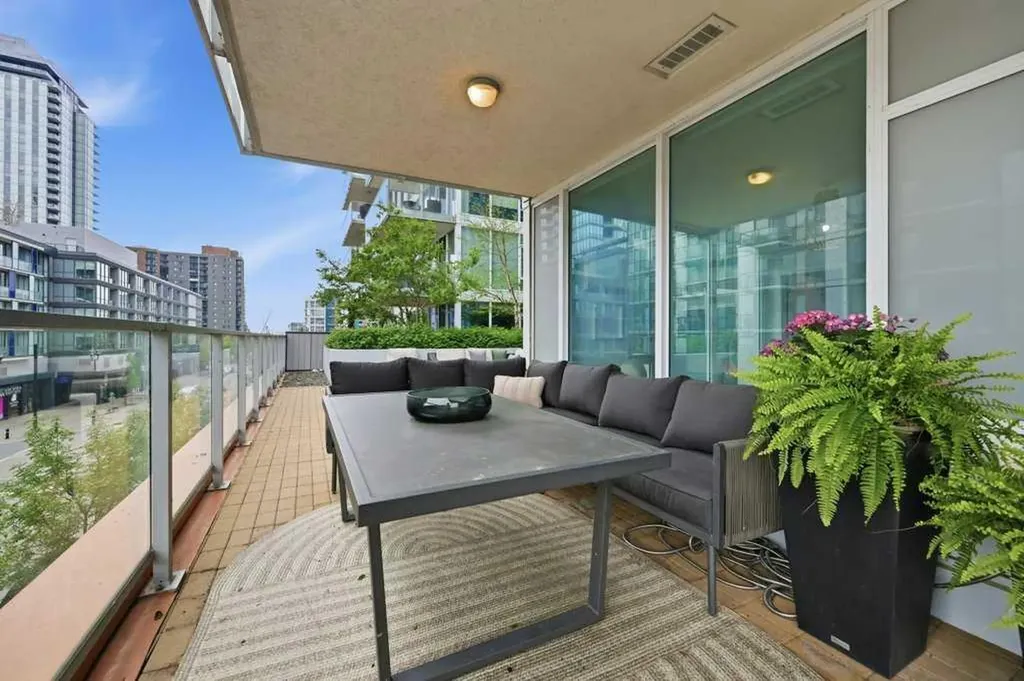 519 Riverfront Avenue SE Calgary AB T2G1K6