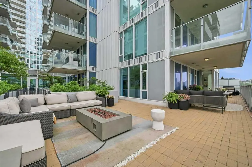 519 Riverfront Avenue SE Calgary AB T2G1K6