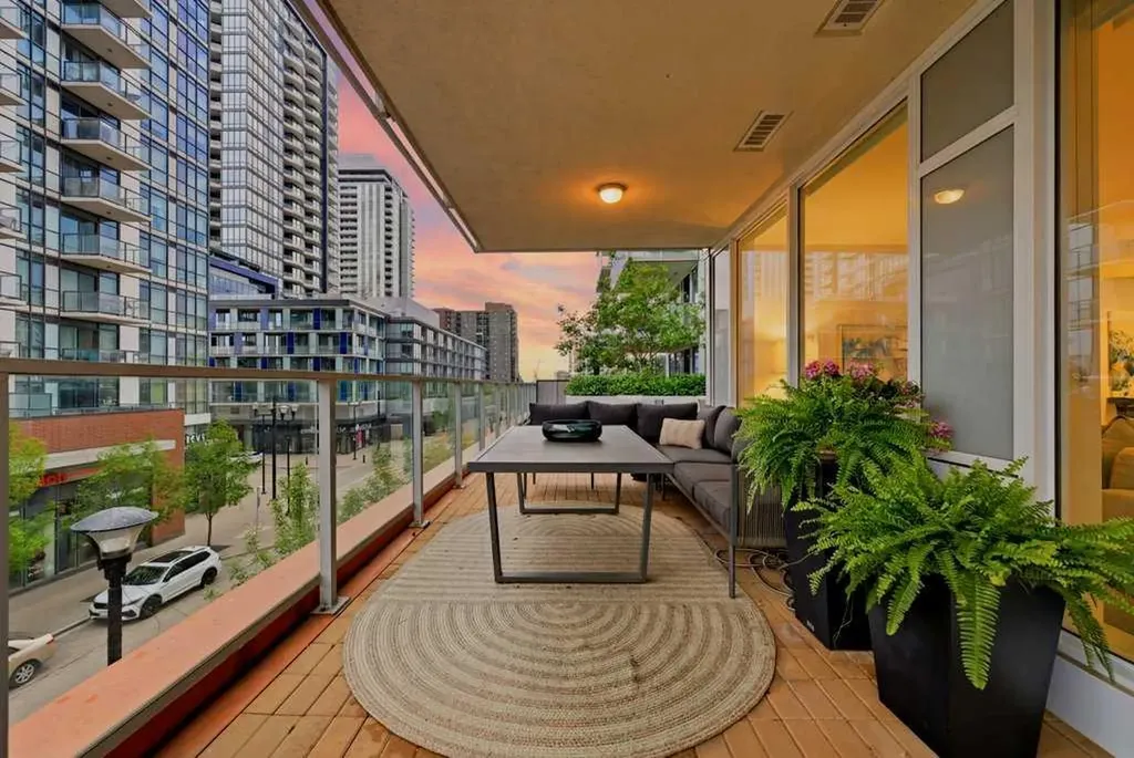 519 Riverfront Avenue SE Calgary AB T2G1K6