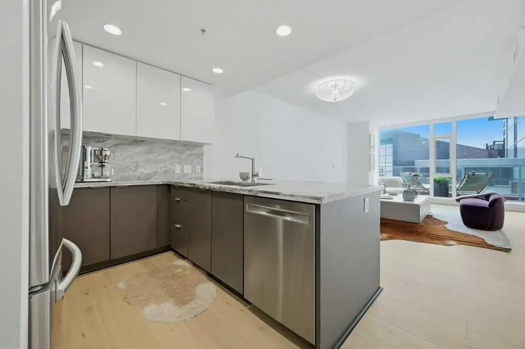 519 Riverfront Avenue SE Calgary AB T2G1K6