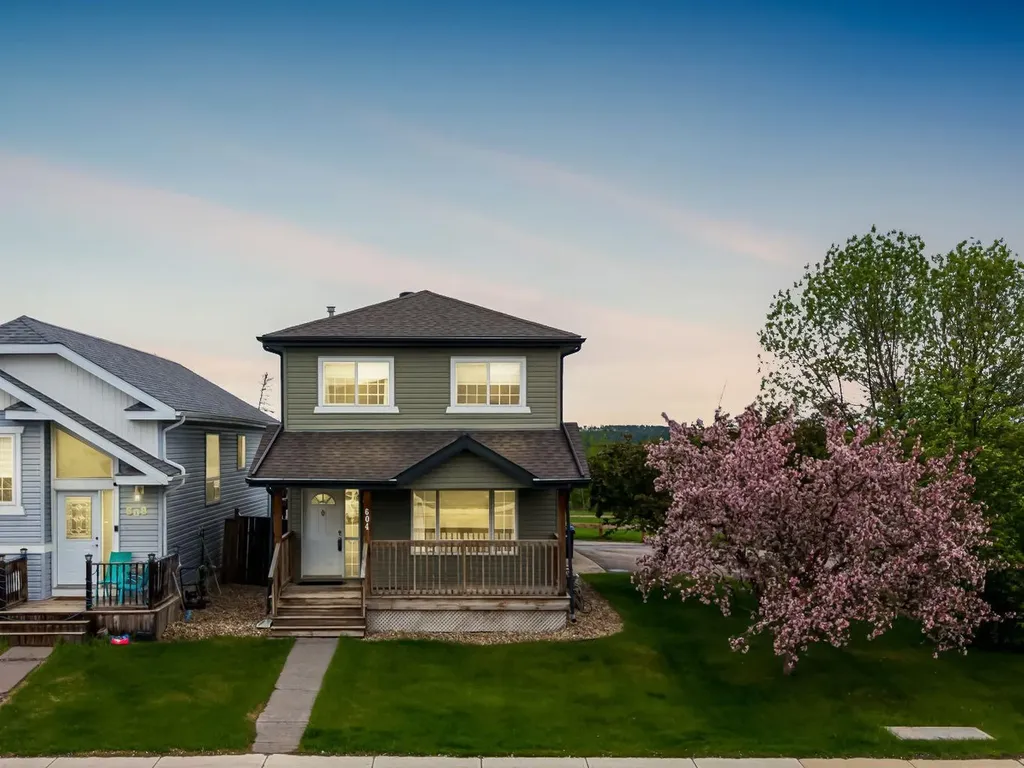 604 Athabasca Avenue Fort Mcmurray AB T9J 1H8