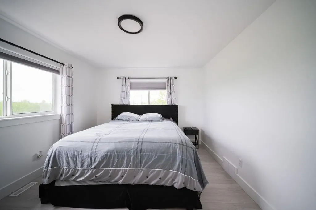 604 Athabasca Avenue Fort Mcmurray AB T9J 1H8