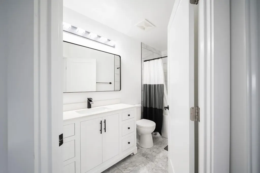 604 Athabasca Avenue Fort Mcmurray AB T9J 1H8