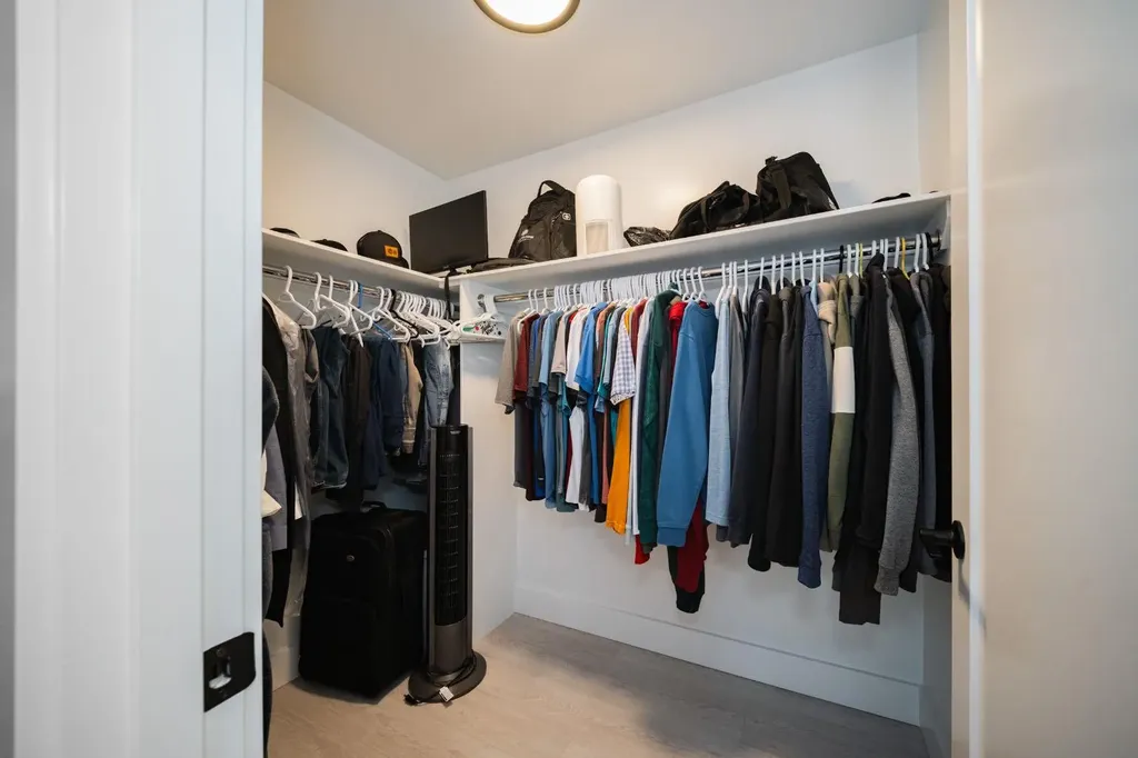 604 Athabasca Avenue Fort Mcmurray AB T9J 1H8