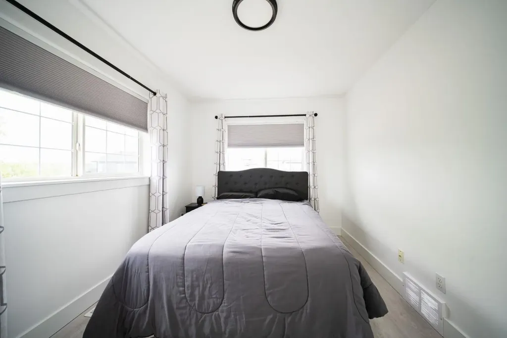 604 Athabasca Avenue Fort Mcmurray AB T9J 1H8