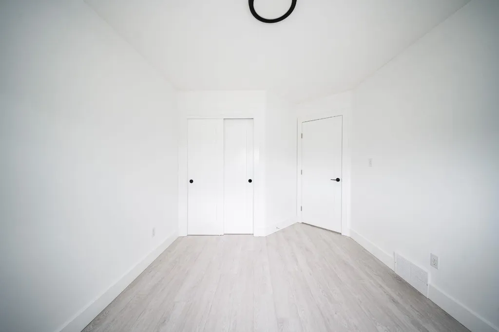 604 Athabasca Avenue Fort Mcmurray AB T9J 1H8