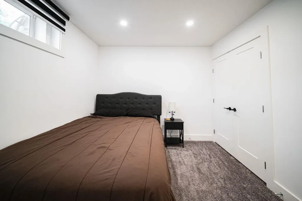 604 Athabasca Avenue Fort Mcmurray AB T9J 1H8