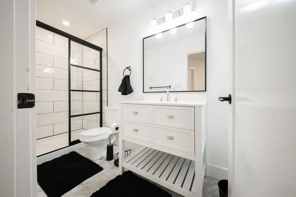 604 Athabasca Avenue Fort Mcmurray AB T9J 1H8