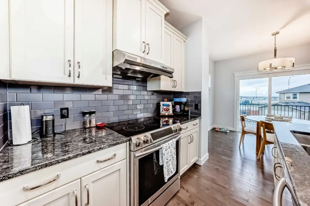 51 Evanscrest Way NW Calgary AB T3P 0P9
