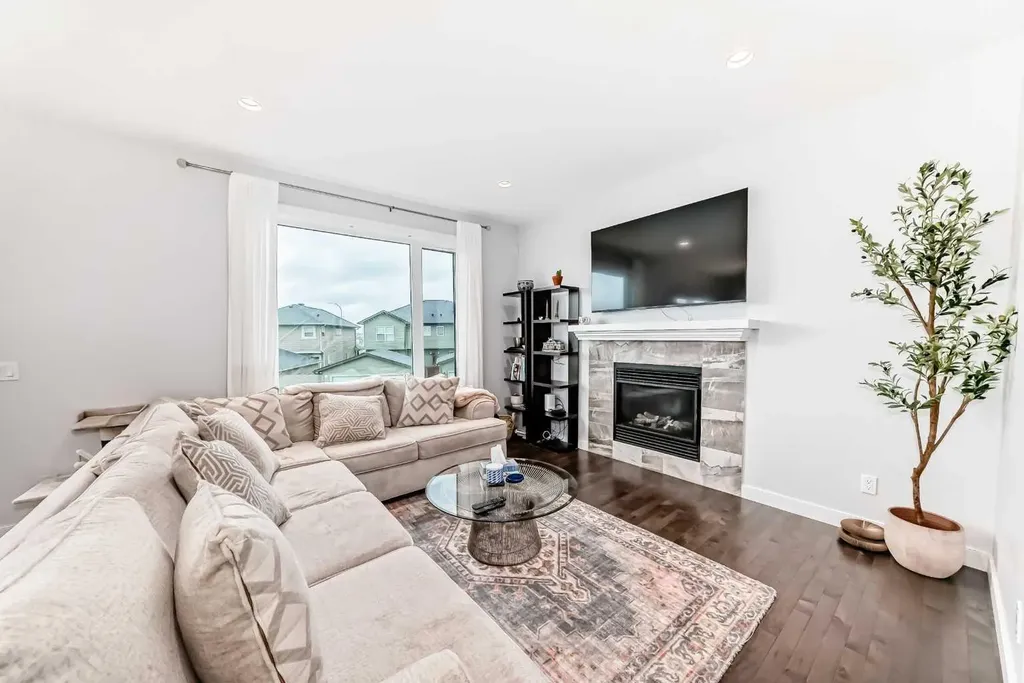 51 Evanscrest Way NW Calgary AB T3P 0P9