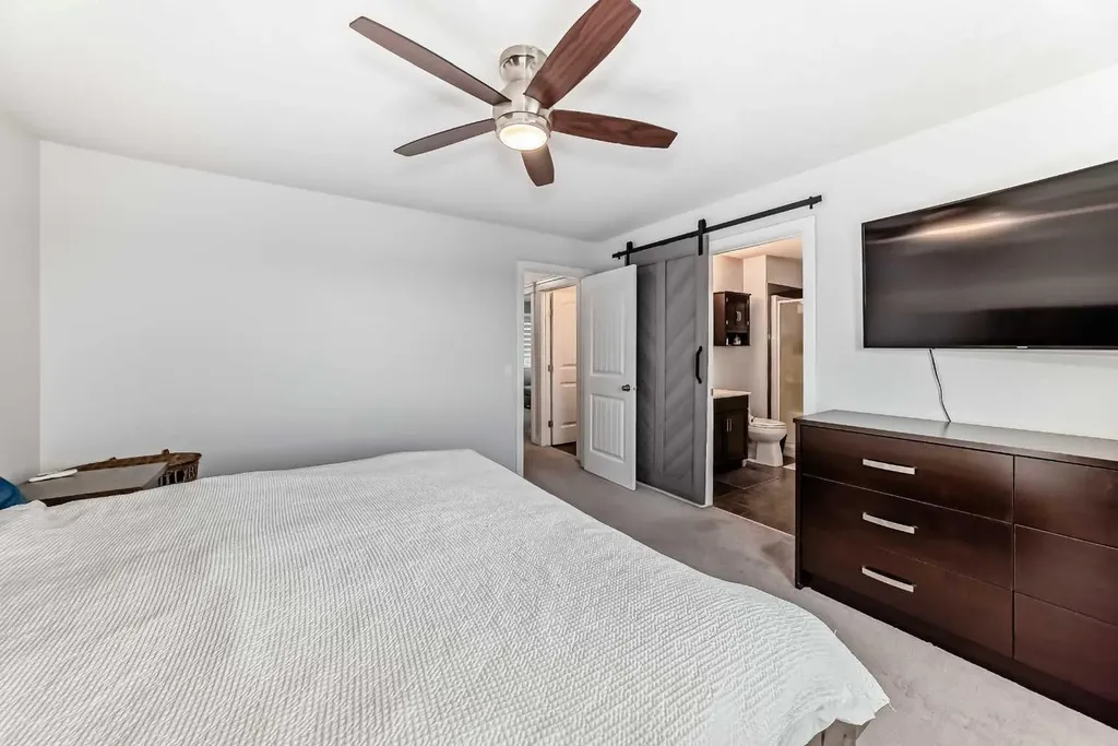 51 Evanscrest Way NW Calgary AB T3P 0P9