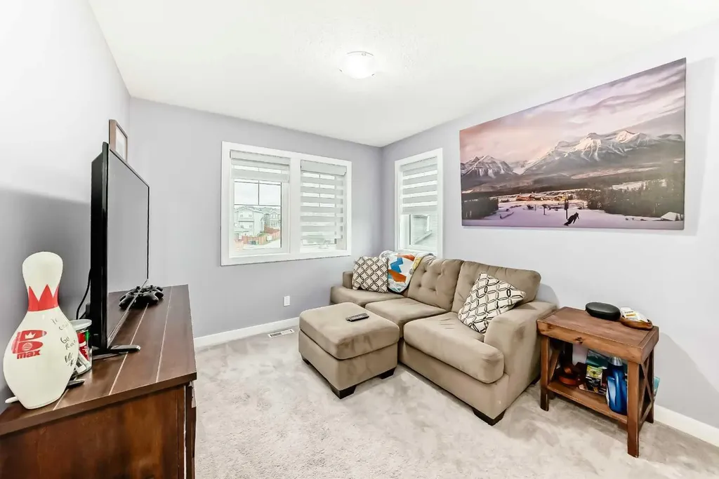 51 Evanscrest Way NW Calgary AB T3P 0P9