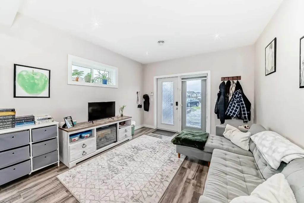 51 Evanscrest Way NW Calgary AB T3P 0P9